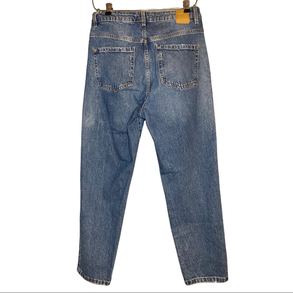 Zara High Rise Vintage Relaxed Fit Straight Leg Medium Wash Mom Jeans 8 - Picture 3 of 7